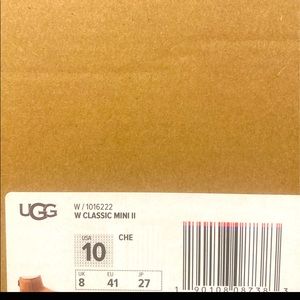 Ordered wrong size. Ugg mini chestnut sz 10